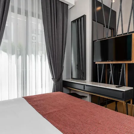 Hotel apartamentowy Nox Rezidans 4*