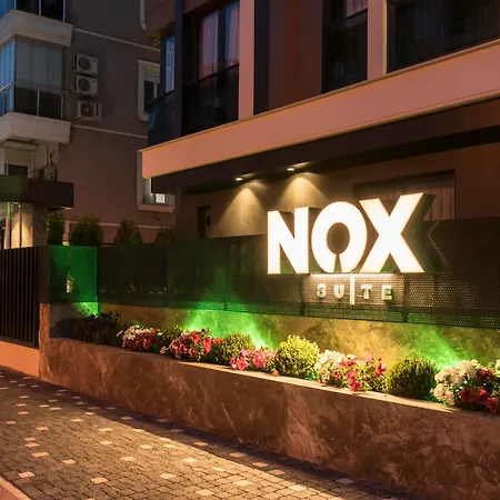 Hotel de apartamente Nox 4*