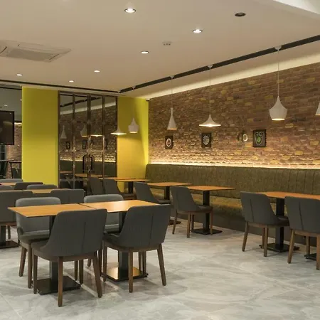 诺克斯套房酒店