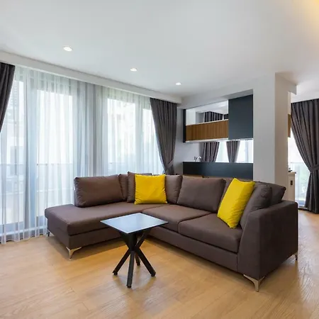 Nox Aparthotel 4*